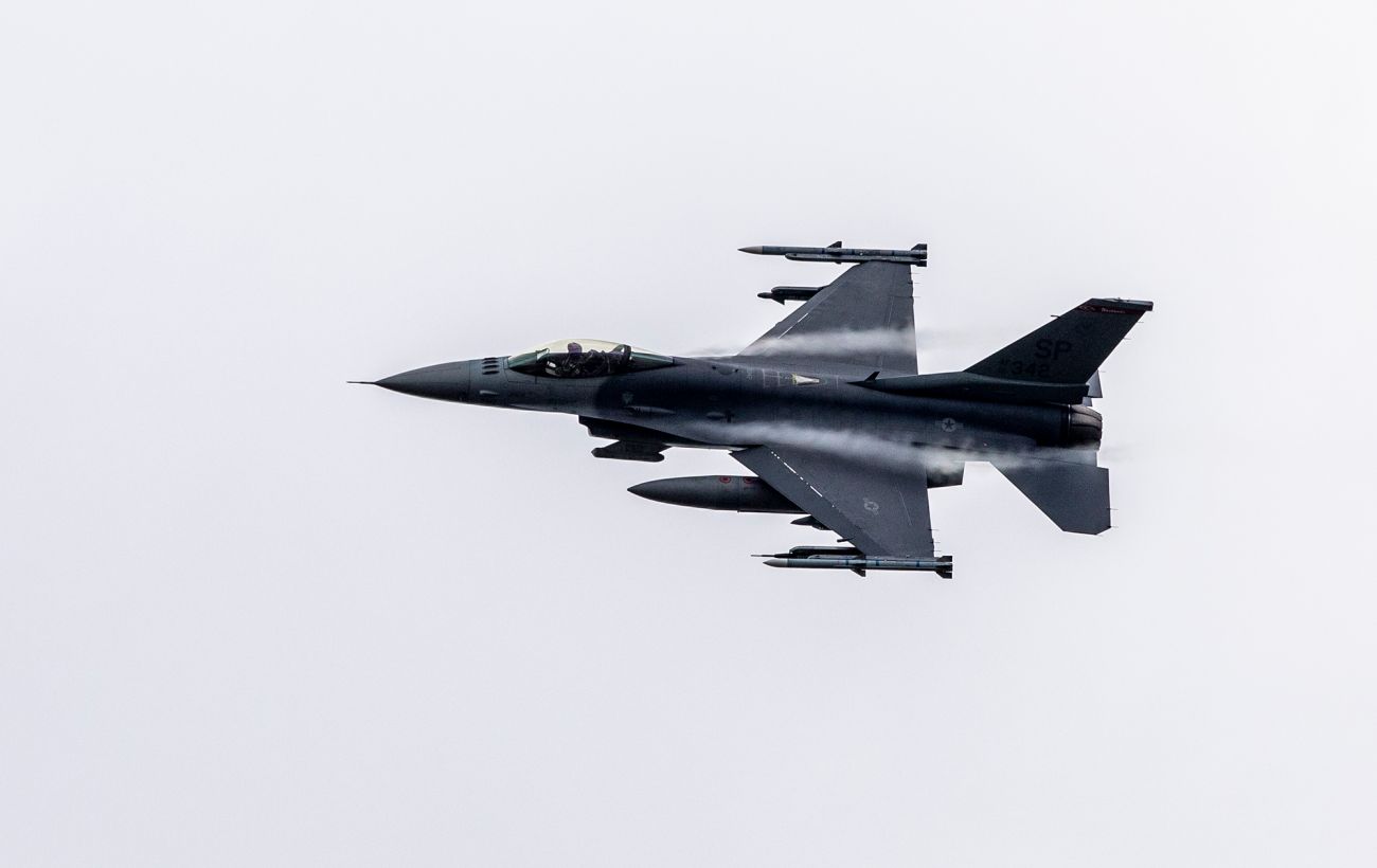 "Це схоже на скандал": Україна досі не отримала обіцяні F-16 від Норвегії
