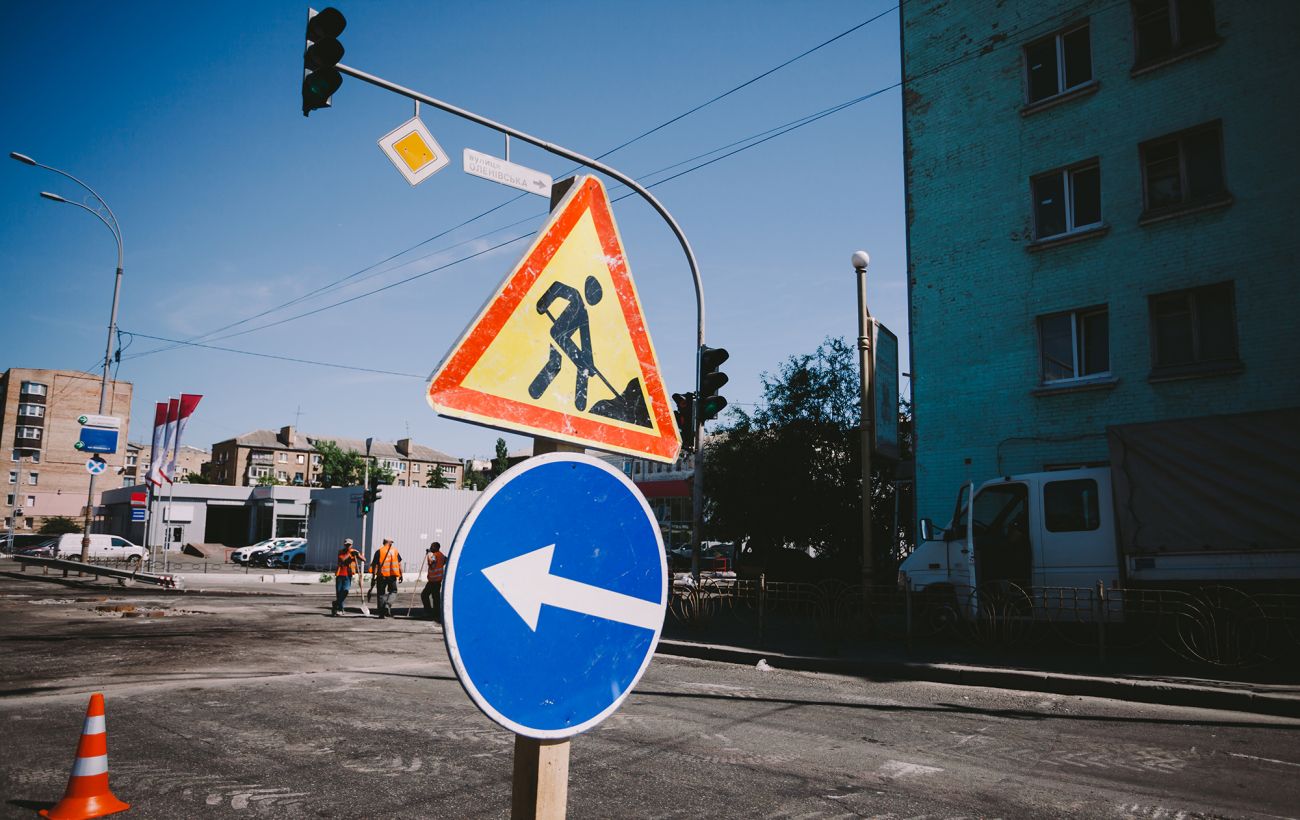 У Києві обмежать рух одразу на двох важливих ділянках: де чекати заторів